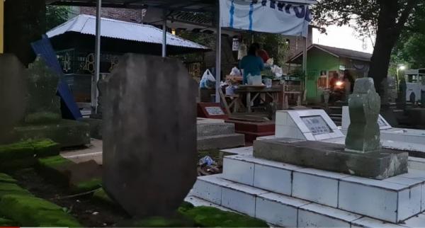 Viral, Hanya Ada di Indonesia, Kampung di Atas Kuburan, Berani Berkunjung?