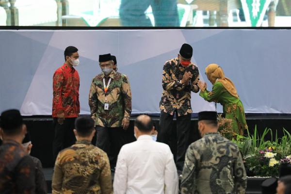 Haedar Nashir Terpilih Ketua Muhammadiyah, Ganjar Kagumi Konsep Politik Perdamaian