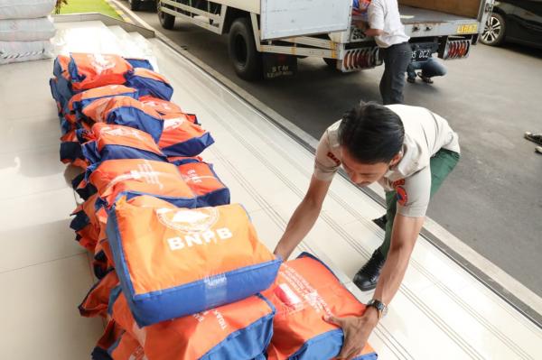 Percepat Penanganan Bencana Pasca Gempa, BNPB Suplai Bantuan ke Cianjur