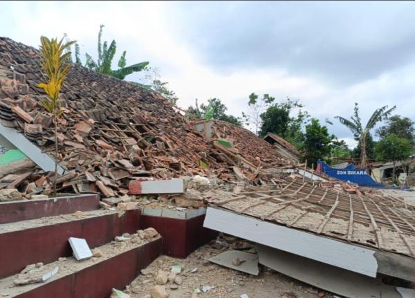 Update Terbaru Gempa Cianjur! 62 Orang Meninggal, 25 Orang Tertimbun, dan 5.389 Warga Mengungsi