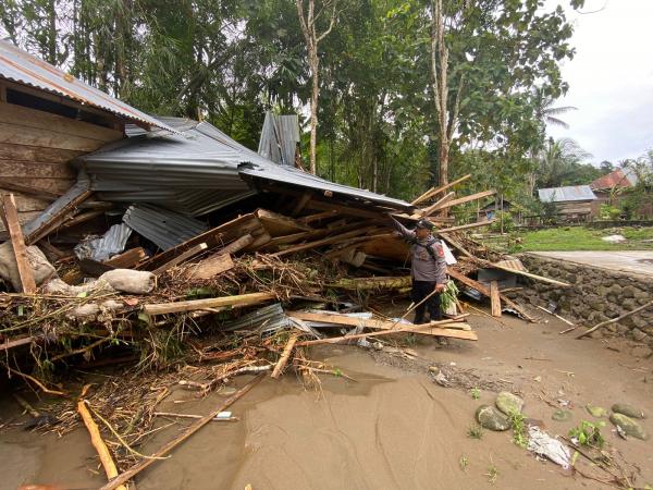 Dampak Banjir Polewali Mandar, Belasan Rumah Rusak Berat dan Puluhan Rusak Ringan di 4 Kecamatan