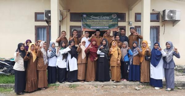 Kadis DLH Aceh Selatan : Menyarankan Penghijaun Sekolah Ditanami Tanaman Pala Walaupun Sebatang