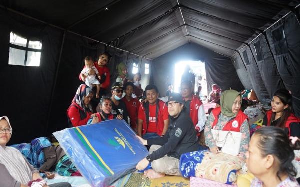 Bantu Korban Bencana Gempa Cianjur, PDIP Jabar Kirim Logistik dan Dirikan Dapur Umum