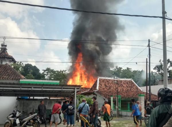 Rumah di Pojok Tawangharjo Terbakar, Kerugian Capai Rp300 Juta