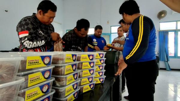 Tagana Kabupaten Kediri Kirim 150 Kg Sambal Pecel Bagi Korban Gempa Cianjur