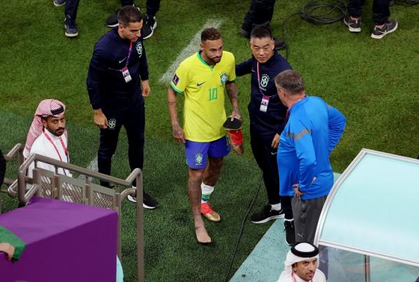 Gawat! Cedera Engkel, Neymar Jr Absen Lawan Swiss