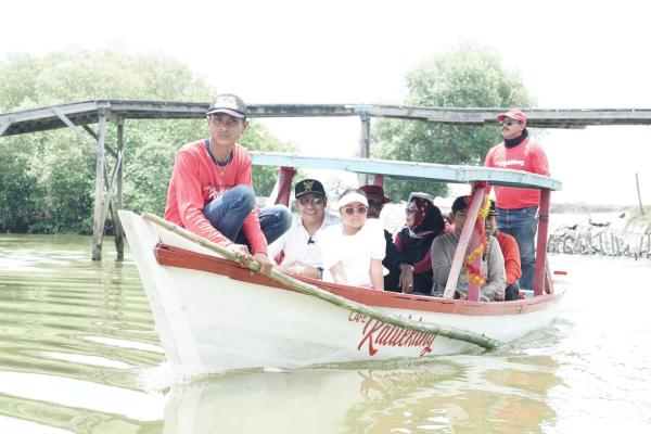 Melihat Cikal Bakal Desa Wisata Susur Sungai di Tambak Cemandi Sidoarjo