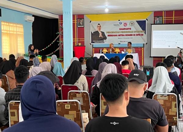Sasar Kalangan Pelajar,  Anggota DPR RI Andi Ruskati Ali Baal Kampanye Penurunan Stunting di Sulbar