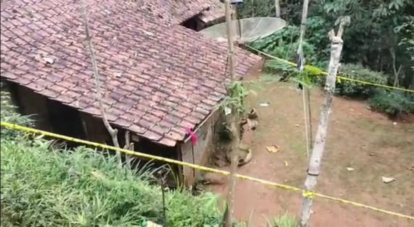 Rumah Dipasang Garis Polisi, Nenek dan Kakek Pelajar SMP di Tasikmalaya yang Ditemukan Tewas Ngungsi