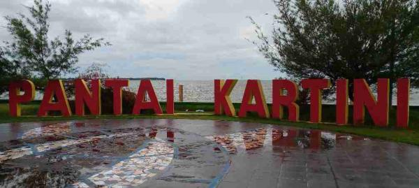 Pantai Kartini, Rekomendasi Liburan Nataru yang Asyik dan Indah