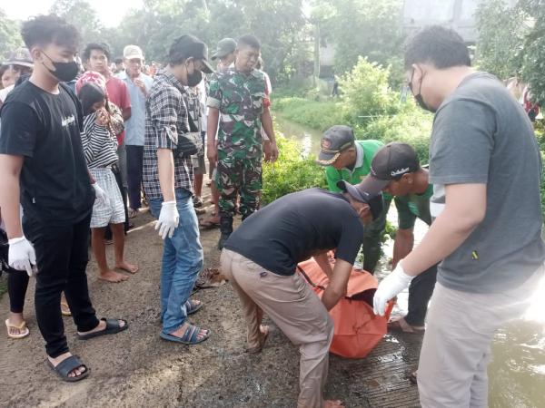 Mayat Pria Ditemukan Warga di Aliran Sungai Ciseeng, Kepolisian Gelar Olah TKP
