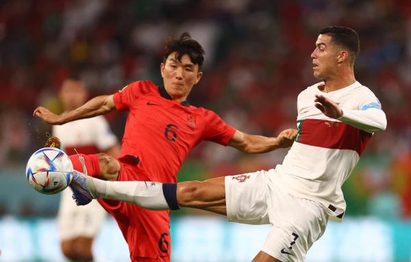 Kesal Diganti, Ini yang Dilakukan Ronaldo kepada Pemain Korea Selatan