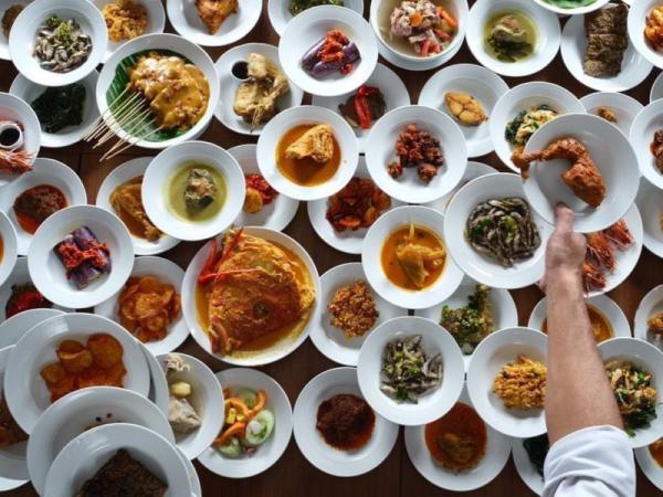 6 Alasan Kenapa Rumah Makan Padang Ada di Mana-Mana, Nomor 1 Budaya Merantau Orang Minang