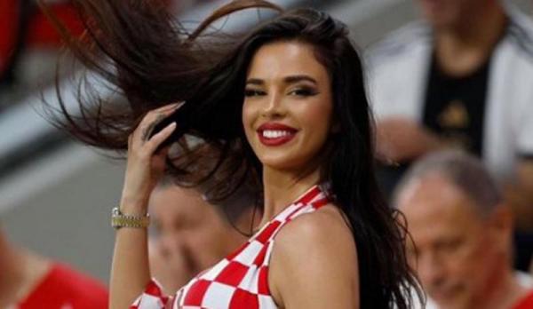 Tampil Super Seksi di Stadion, Miss Kroasia Ivana Knoll Bakal Dilaporkan Warga Qatar?