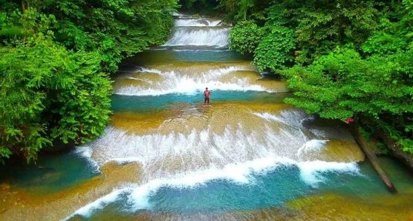 Berundak dengan Telaga Biru Eksotis, Air Terjun 7 Bidadari di Pedalaman Aceh Utara