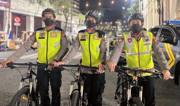 Patroli Bersepeda Santai Bikin Polisi Makin Dicintai Warga Surabaya