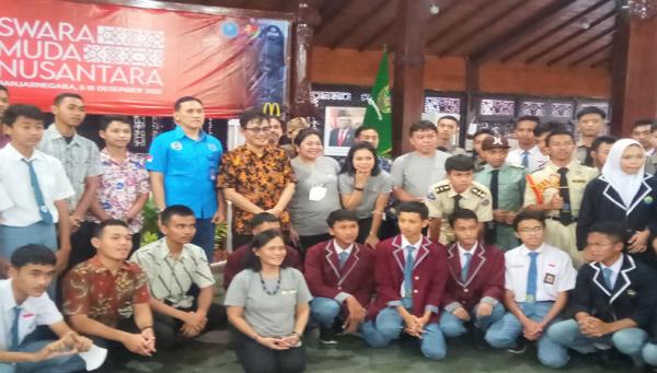 Budiman Sudjatmiko di Telusur Nusantara Motivasi Remaja: Tempel Cita-Cita di Dahi agar Terasa Dekat