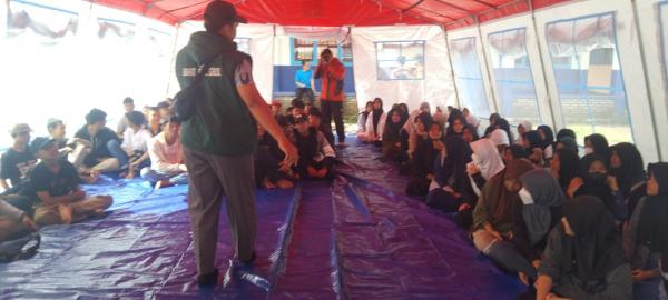 Bangkit Mental Kuat, Peserta Didik SMP Al-Azhary Ikut Trauma Healing