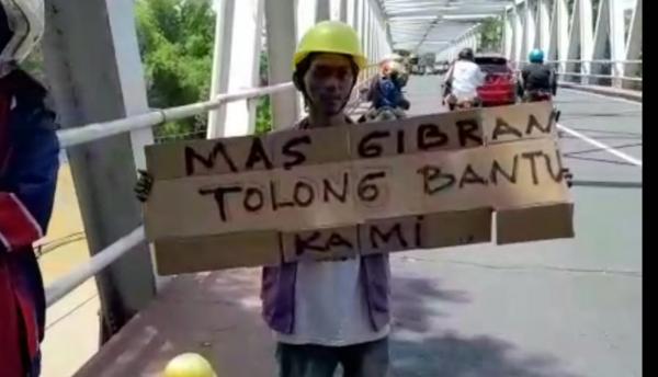 Gaji Belum Dibayar, Pekerja Proyek Jembatan Mojo Unjuk Rasa Minta Tolong Gibran
