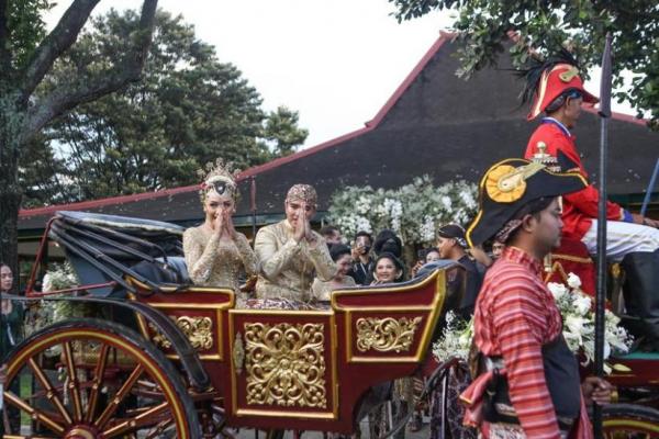 Jangan Sampai Telat, Rangkaian Pernikahan Kaesang - Erina di Loji Gandrung dan Pura Mangkunegaran