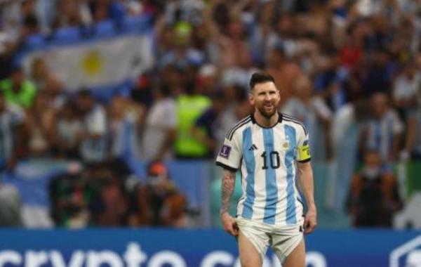 Lionel Messi Terancam Absen Bela Argentina Saat Lawan Kroasia di Semifinal