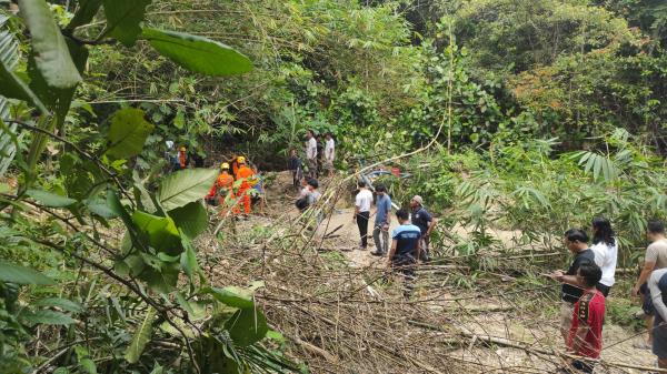 BREAKING NEWS : Seorang Pekerja Tambang Timah di Bangka Barat Tertimbun Tanah