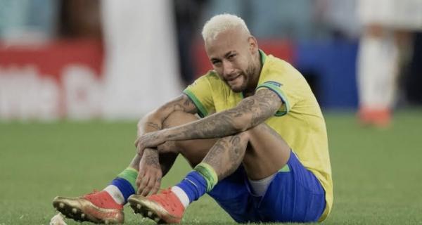 Legenda Brazil, Ronaldo Harap Neymar Tak Pensiun dari Timnas Brazil usai Tersingkir dari Piala Dunia