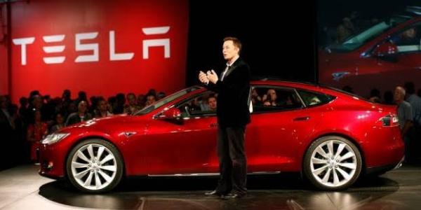Imbas Kenaikan Suku Bunga, Tesla Perpanjang Tenor Cicilan Kredit Mobil hingga 7 Tahun