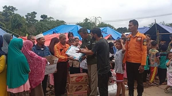 iNewsSubang.id Salurkan Bantuan Ratusan Al-Quran Hingga Iqro Kepada Korban Gempa Cianjur