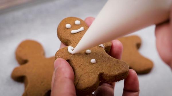 Resep Kue Kering Jahe Khas Natal Gingerbread Cookies, Yuk Buat di Rumah