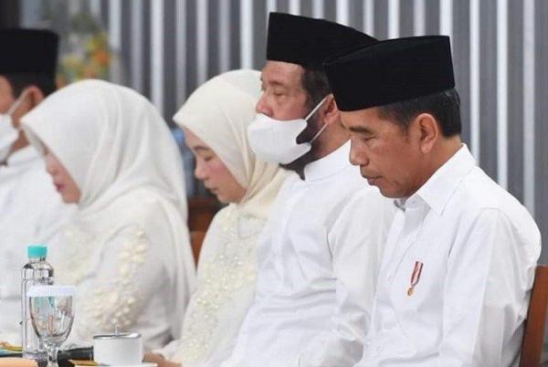 Kenang 1.000 Hari Wafatnya sang Ibunda, Presiden Jokowi Gelar Pengajian di Solo