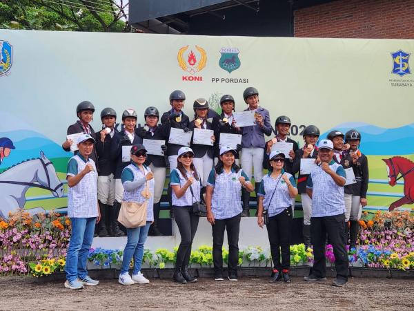 Rider Banten Dominasi Nomor Jumping Open dan Tim Jumping U21 di Kejurnas Equestrian 2022.