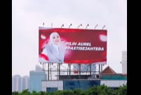 Fotonya Terpampang di Baliho Jelang Pileg, Aurel Hermansyah Terjun ke Dunia Politik?