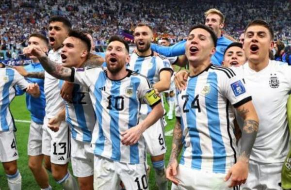 Prancis Tertekan, Dua Pemain Veteran Argentina Cetak Gol Kemenangan di Piala Dunia