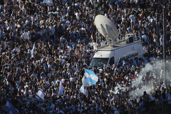 Wow! Buenos Aires Dipadati Lautan Manusia, Rayakan Argentina Juara Piala Dunia 2022