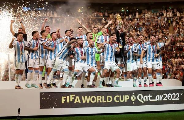 Fakta Suporter Wanita Argentina yang Telanjang Dada di Final Piala Dunia 2022 hingga Videonya Viral