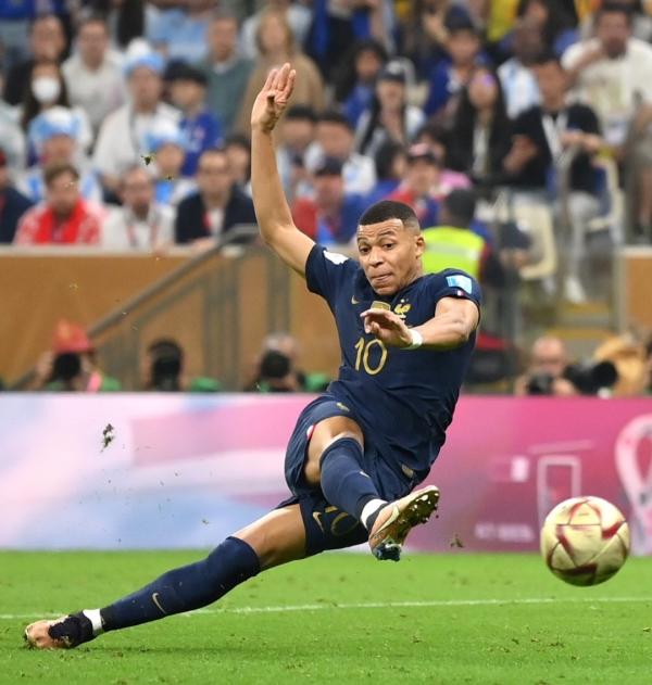 Argentina vs Prancis  : Mbappe Borong 2 Gol Paksa Berlanjut ke Babak Tambahan Waktu