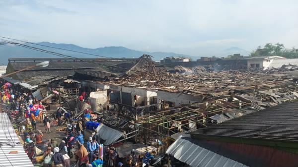 Polisi Turunkan Inafis dan Puslabfor Selidiki Penyebab Kebakaran Pasar Ciawi Tasikmalaya