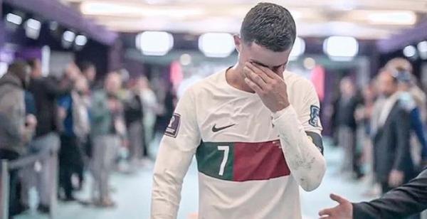 Hadapi Kekecewaan, Benarkah Ronaldo Resmi Hengkang dari Dunia Sepak Bola?