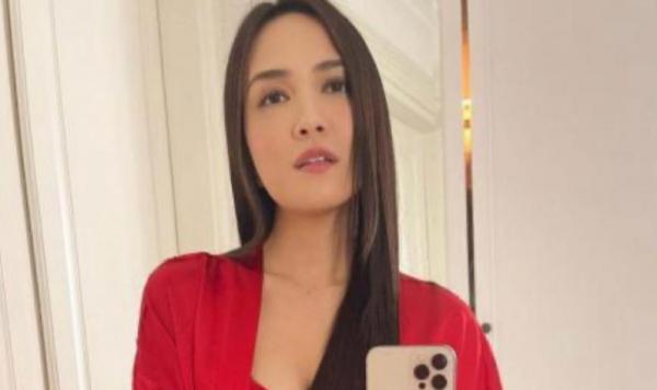 Potret Seksi Shandy Aulia Bikin Salfok, Netizen: Makin Hot