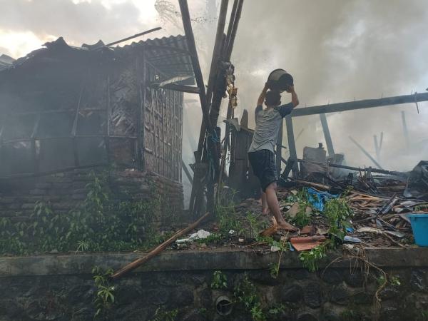 Akibat Ketiduran saat Masak Air, 3 Rumah di Pemalang Ludes Terbakar