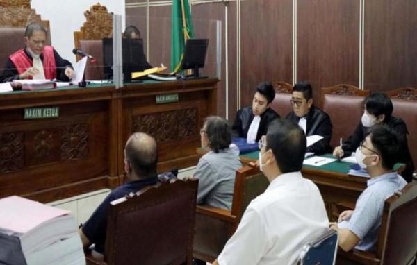 Henry Yosodiningrat Menyoroti Saksi Ahli dan Auditor Tidak Kompeten Dalam Kasus Rionald Soerjanto