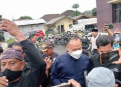 Dicecar 29 Pertanyaan, Anggota DPRD Pandeglang Diduga Pelaku Begal Payudara Belum Ditahan Polres