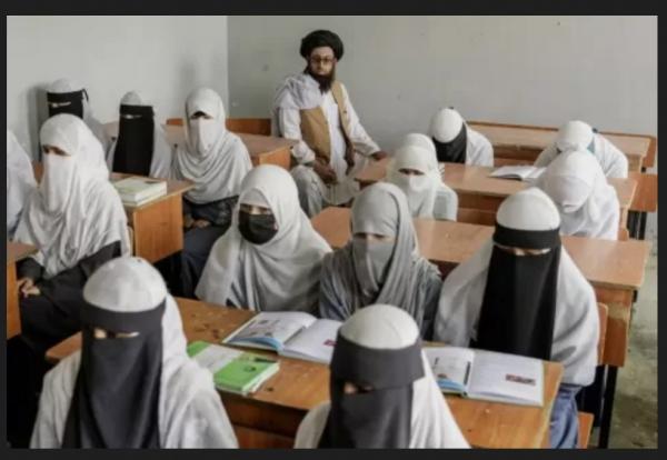 Negara Timur Tengah Kutuk Taliban karena Larang Perempuan Kuliah