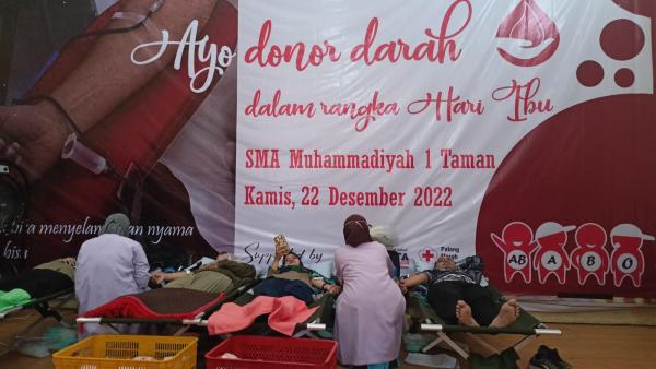 Hari Ibu, SMA Muhammadiyah 1 Taman Gelar Donor Darah