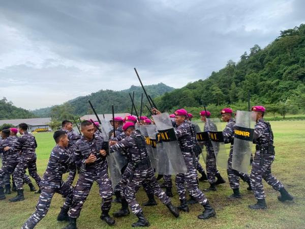 Batalyon Infantri 7 Marinir Tergabung Dalam Apel Siaga Pam Nataru Brigif 4