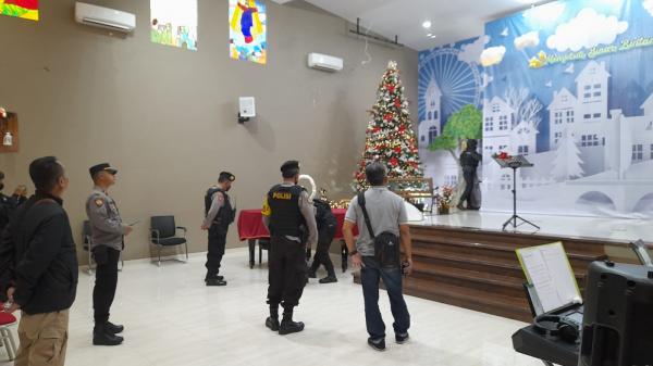 Polres Tasikmalaya Kota Sterilisasi Gereja-Gereja Jelang Misa Natal