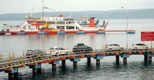ASDP Minta Maaf atas Terceburnya Mobil Penumpang ke Laut di Pelabuhan Merak