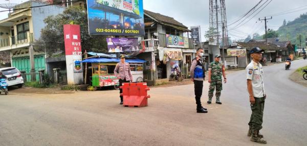 Polsek Banjarwangi Gelar Operasi Pengamanan Nataru di Beberapa Titik