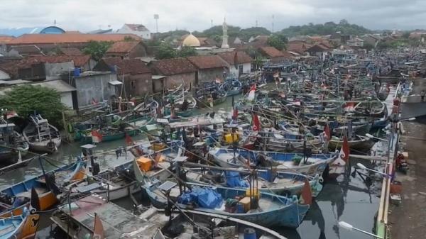 Cuaca Buruk,  Nelayan Jepara Tak Melaut